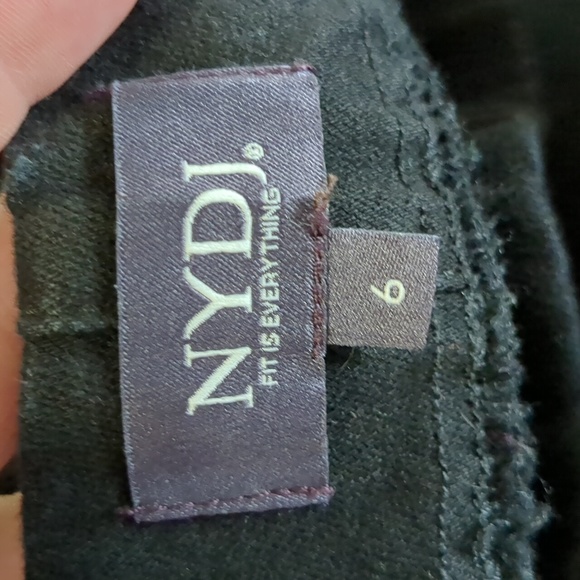 🌹3/15🌹 NYDJ Solid Black Jeggings - Picture 3 of 3